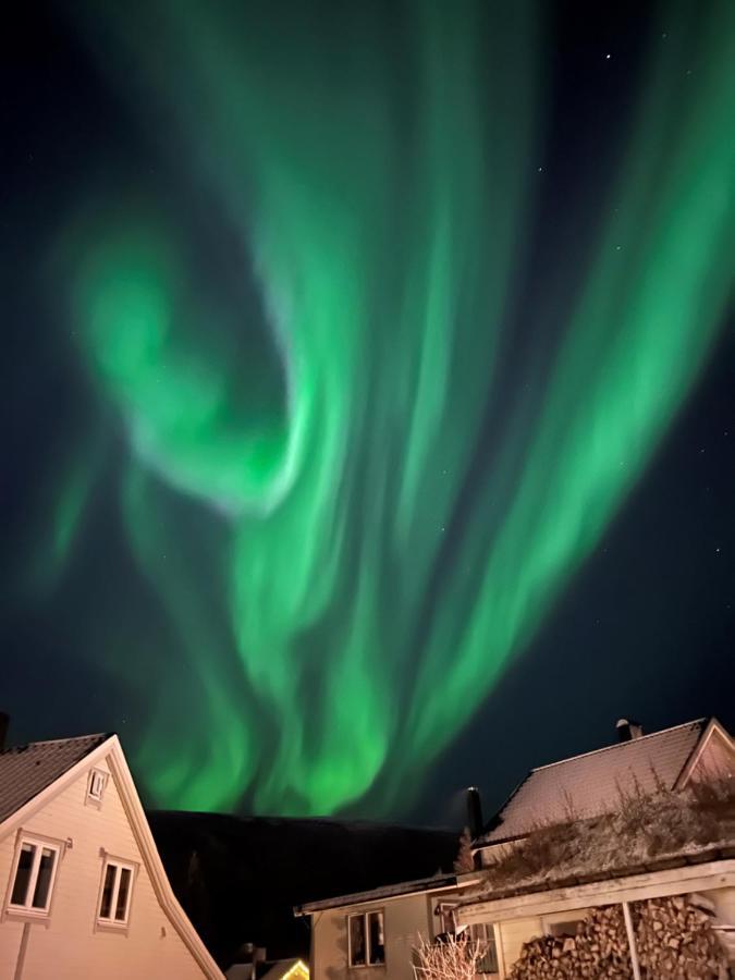 Sentralt Plassert Leilighet Ved Sherpatrappen Tromso Bagian luar foto